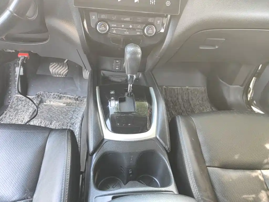 Nissan X-Trail 2015 — фото 14