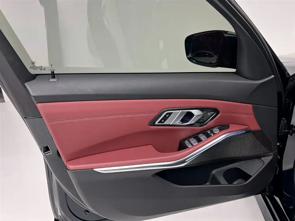 BMW 3 Series 2023 — фото 14