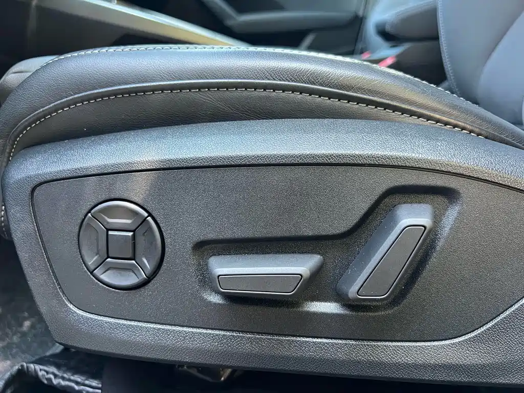 Audi A3 2023 — фото 7