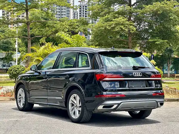 Audi Q7 2023