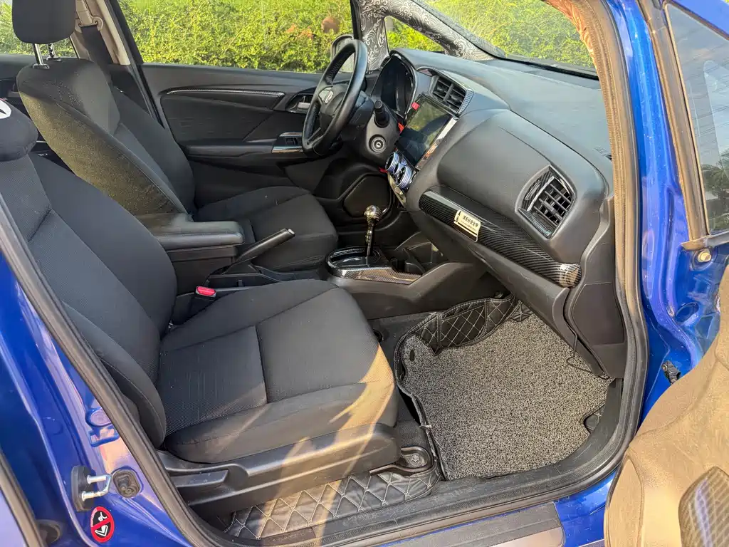 Honda Fit 2016 — фото 12