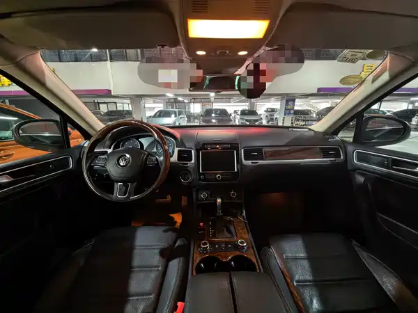 Volkswagen Touareg 2013