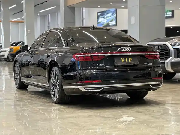 Audi A8 2021