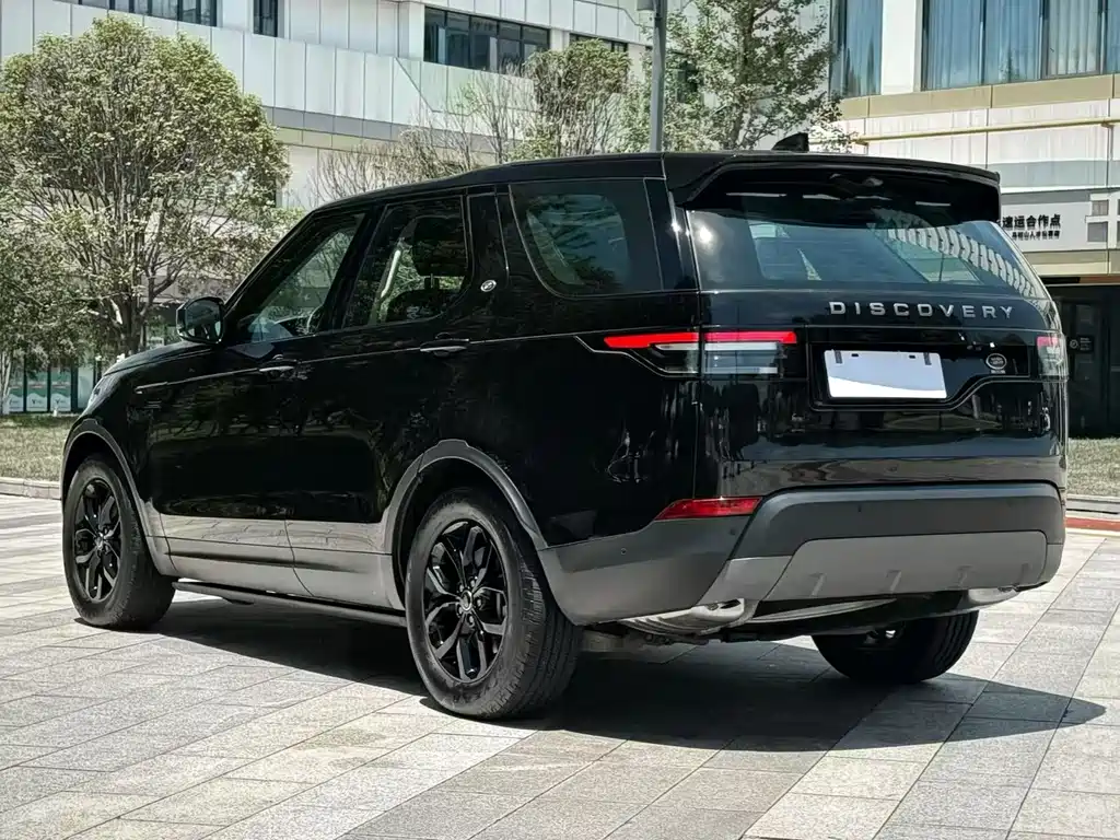 Land Rover Discovery 2020 — фото 9