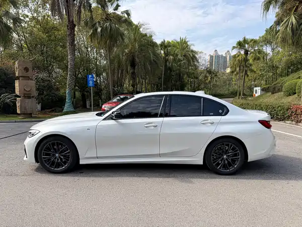 BMW 3 Series 2020