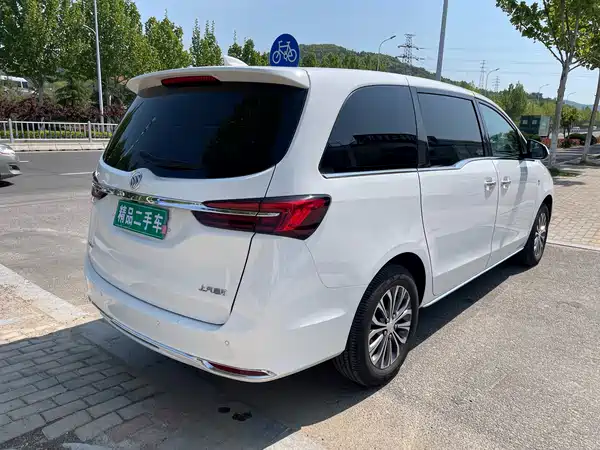 Buick GL8 2023