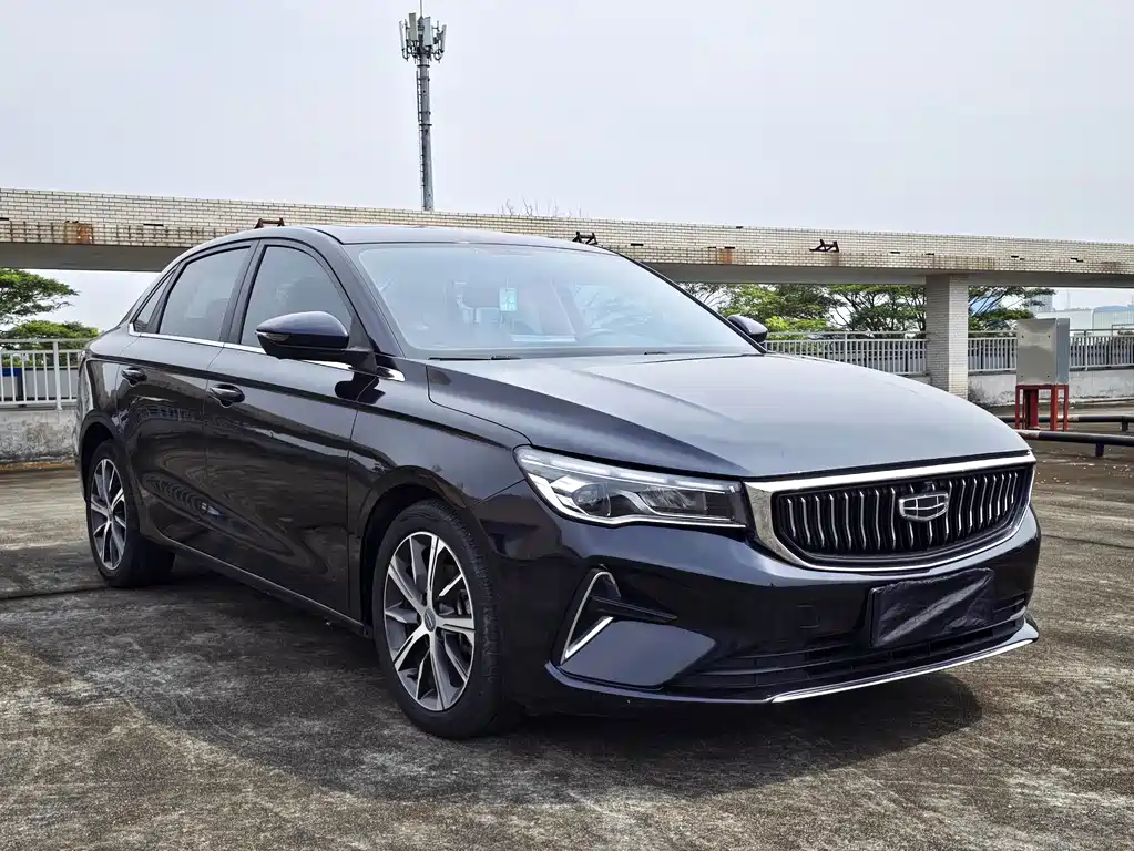 Geely Emgrand 2022 — фото 3