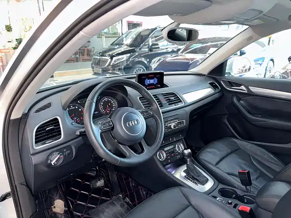 Audi Q3 2015