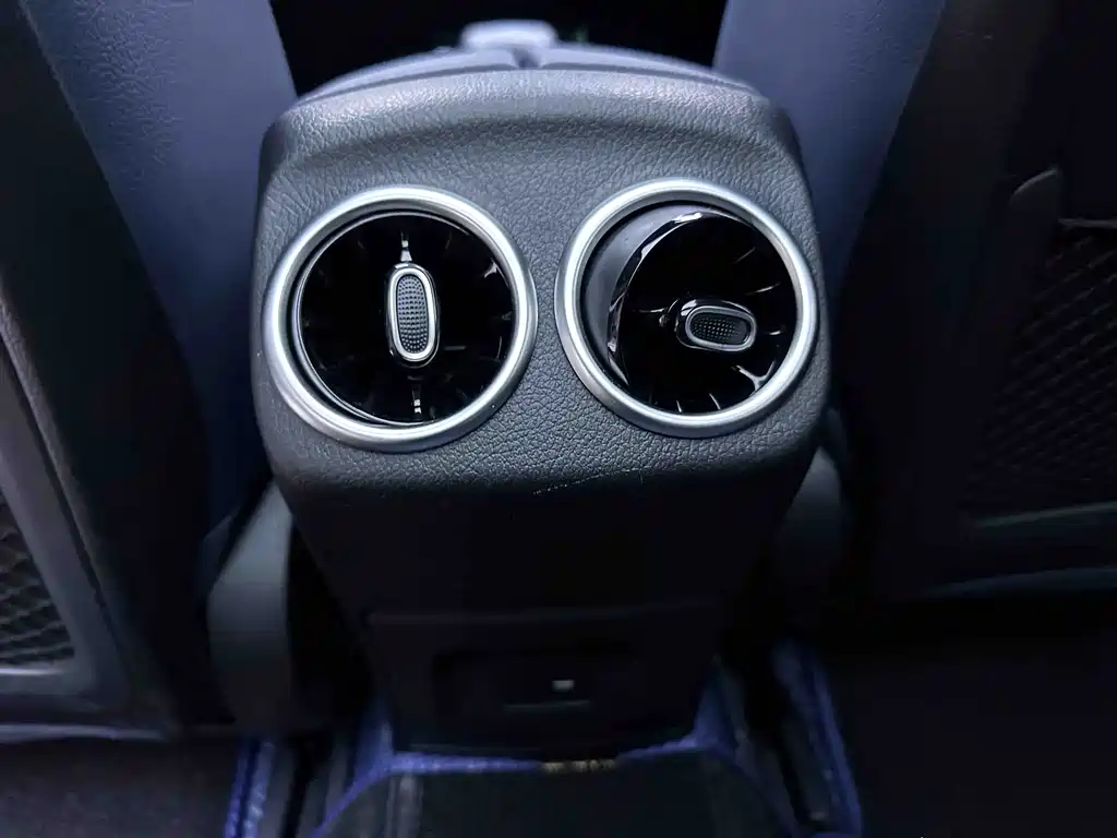 Mercedes-Benz A-Class 2023 — фото 13