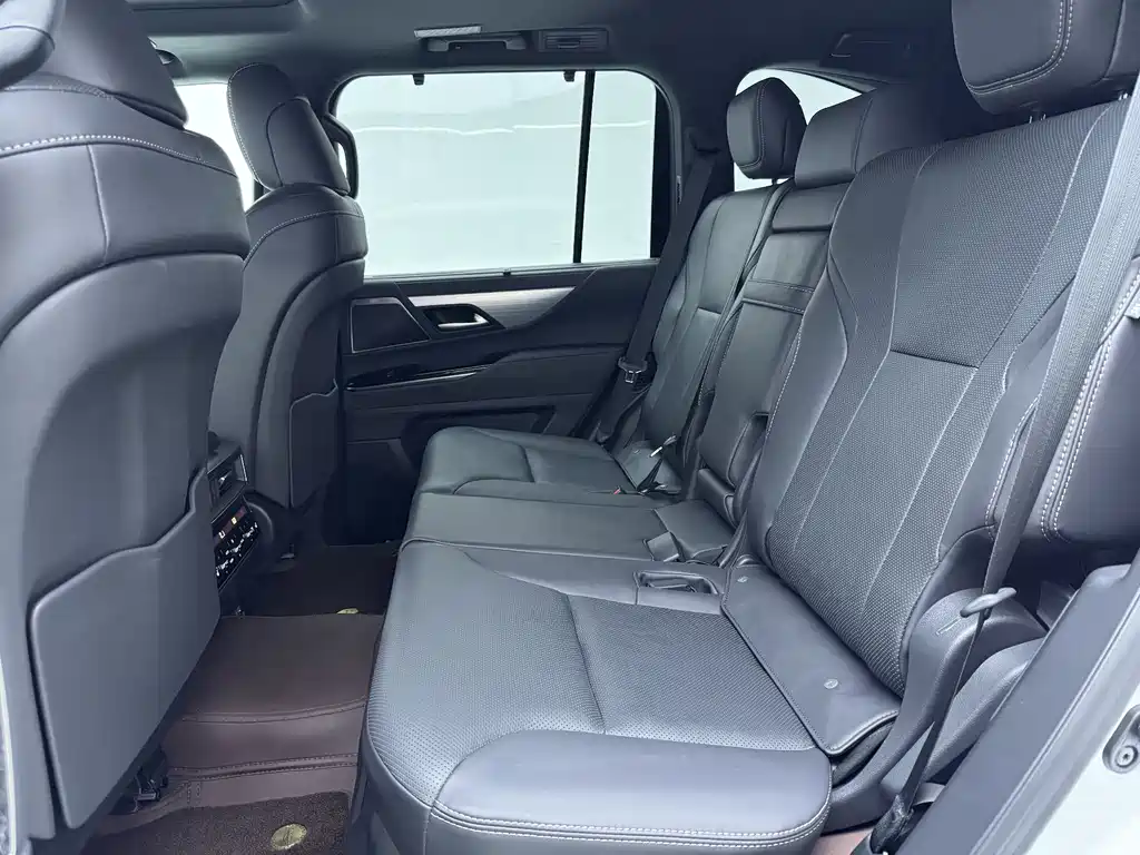 Lexus LX 2025 — фото 15