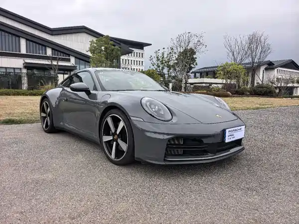 Porsche 911 2025