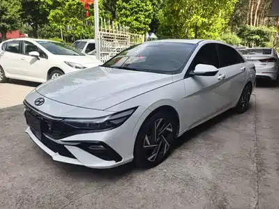 Hyundai Elantra 2024