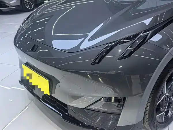 Lynk & Co Z20 2025