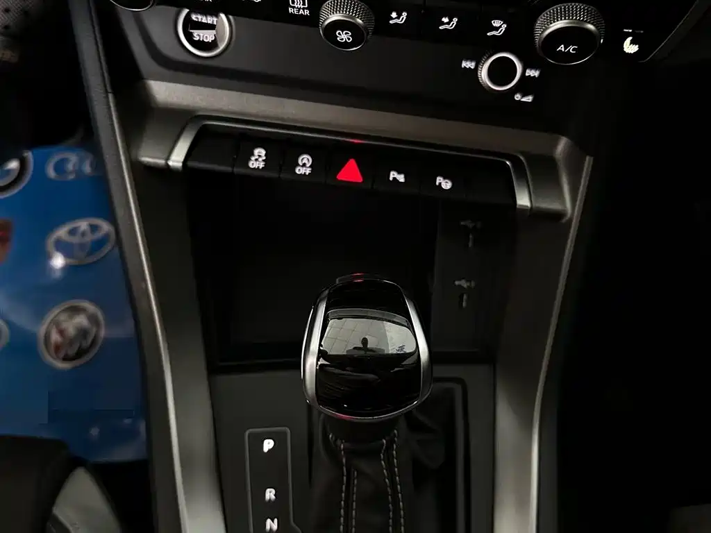 Audi Q3 2023 — фото 13