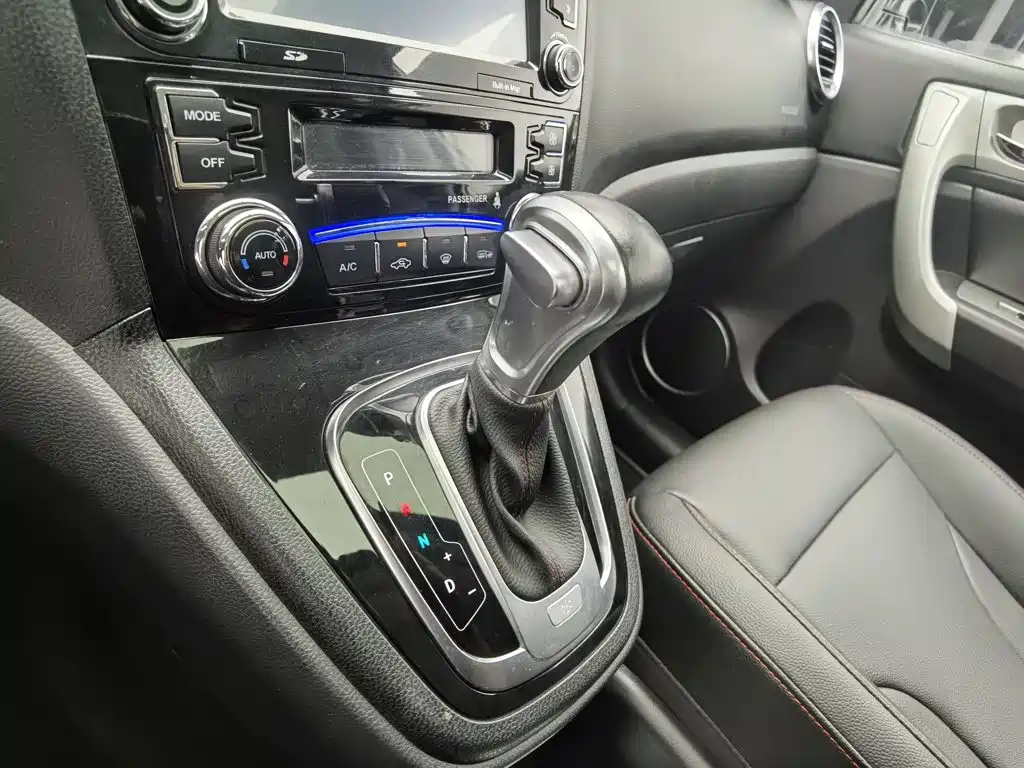 Haval H6 2016 — фото 13