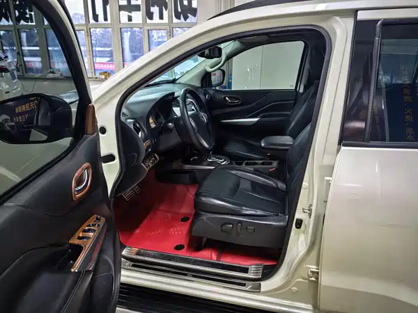 Nissan Terra 2020
