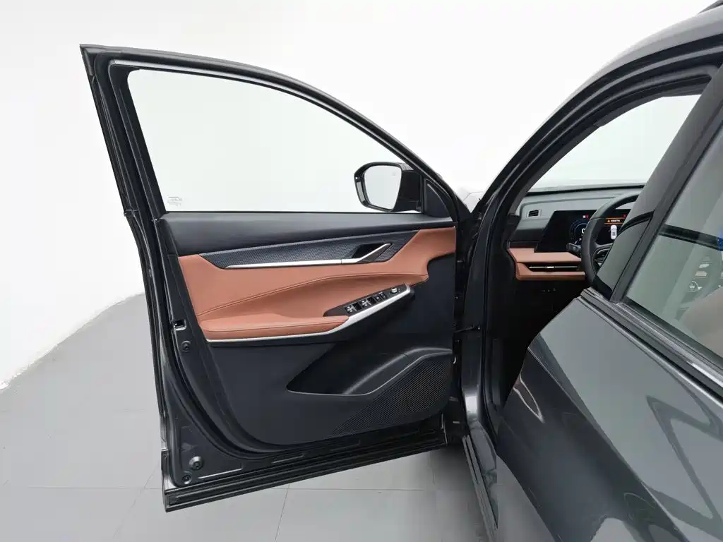 Changan CS75PLUS 2025 — фото 8