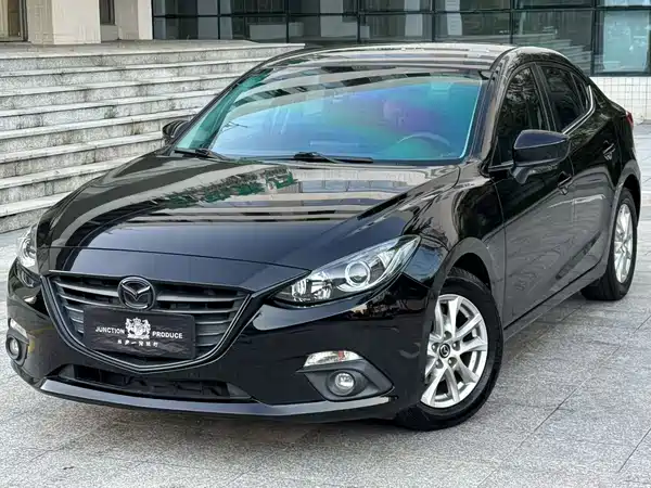 Mazda 3 Axela 2016