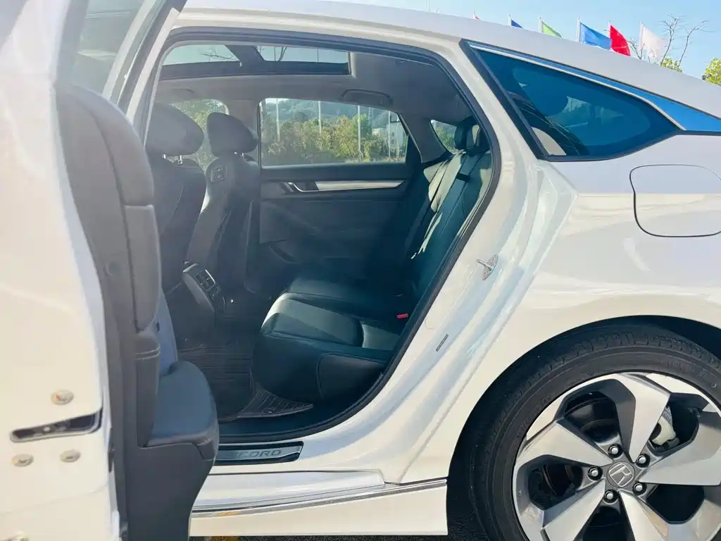 Honda Accord 2020 — фото 4