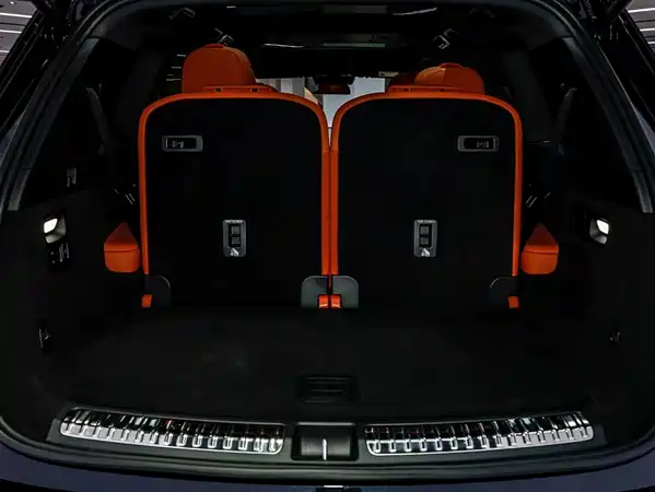 Li Auto L8 2025