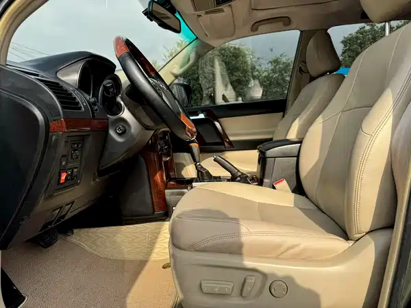 Toyota Prado 2010