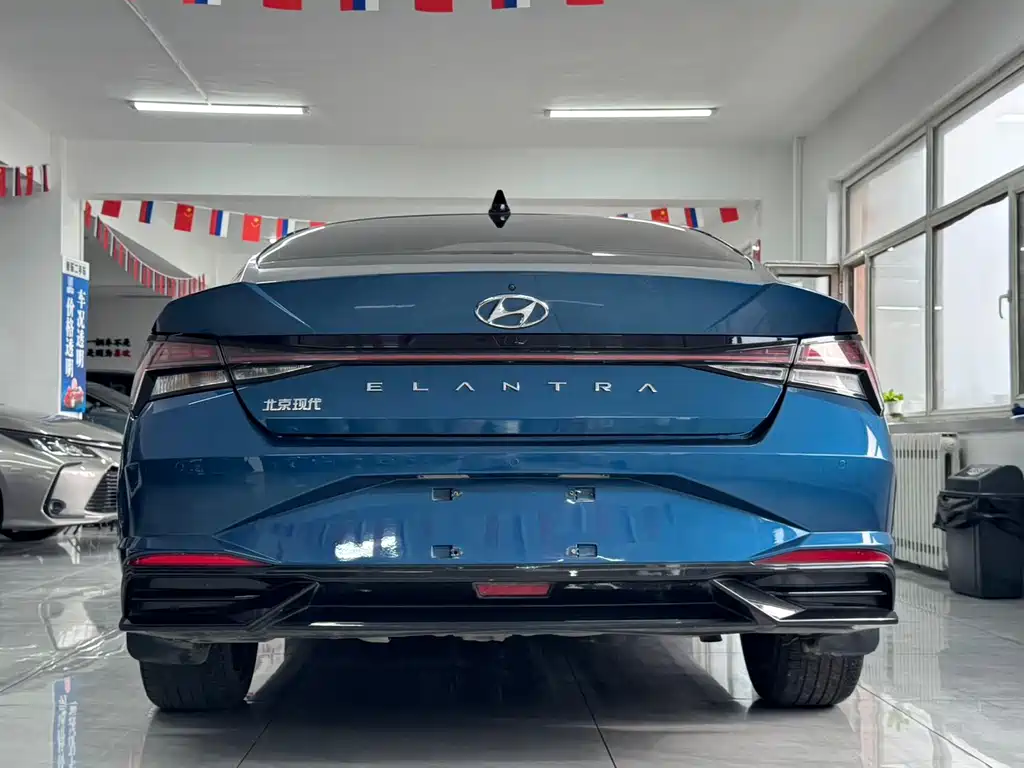 Hyundai Elantra 2023