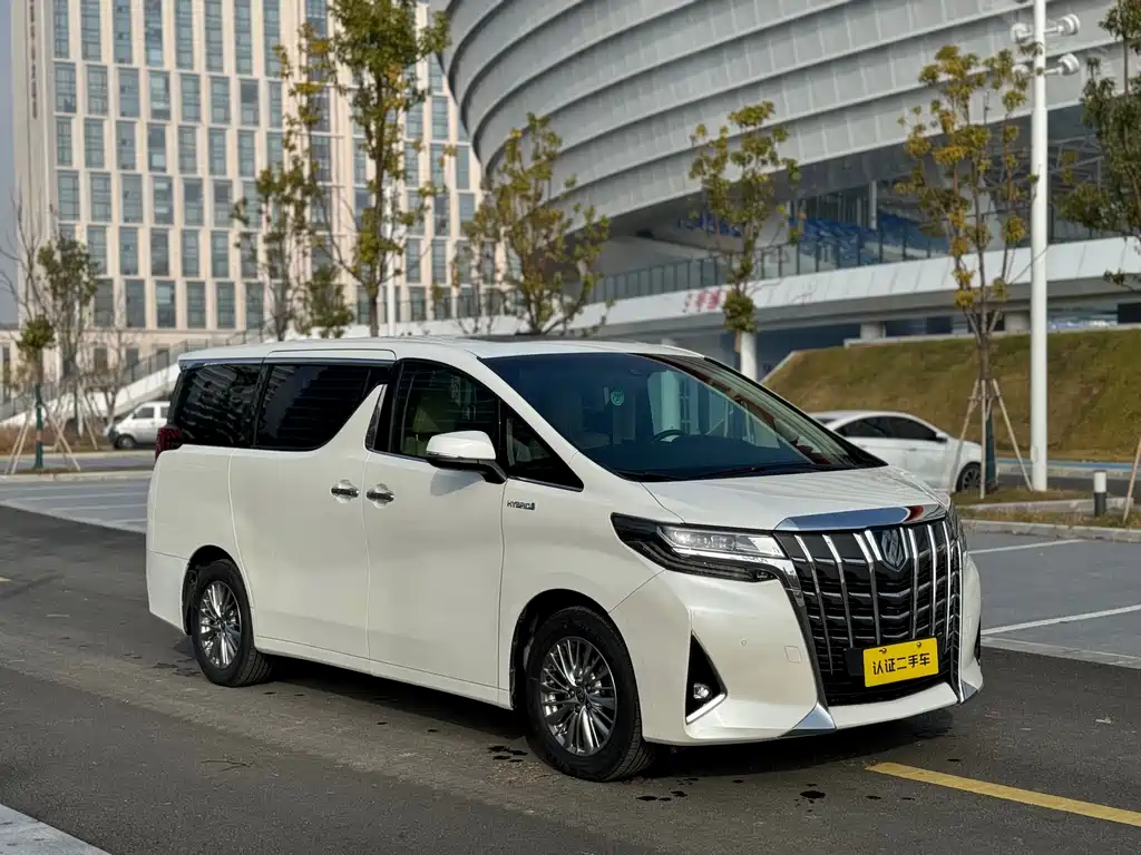 Toyota Alphard 2019 — фото 8