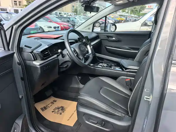 Hyundai Custin 2024