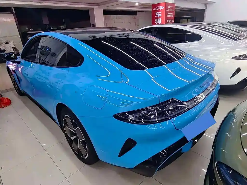 Xiaomi SU7 2025