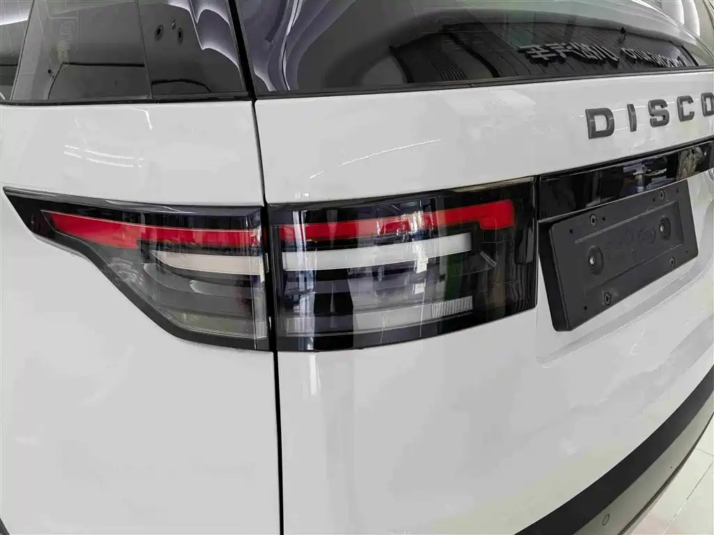 Land Rover Discovery 2020 — фото 5