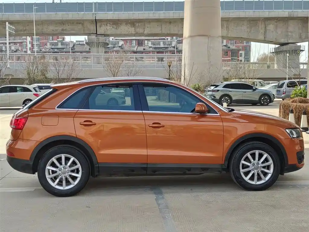 Audi Q3 2016 — фото 25