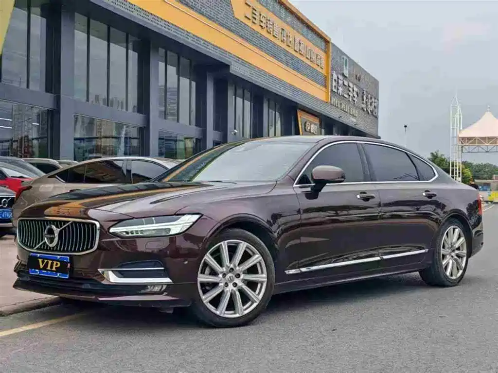 Volvo S90 2018 — фото 1