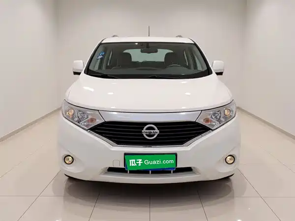 Nissan Quest 2015