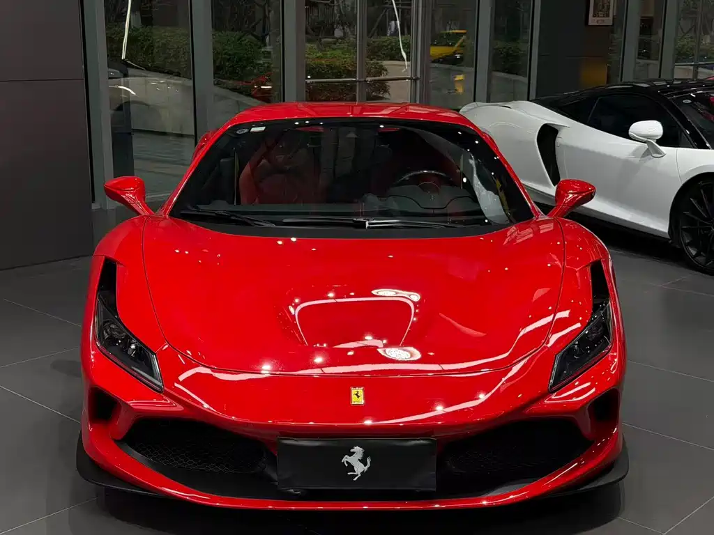 Ferrari F8 2022 — фото 2