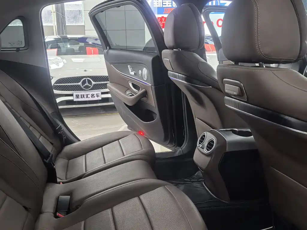 Mercedes-Benz E-Class 2020 — фото 14