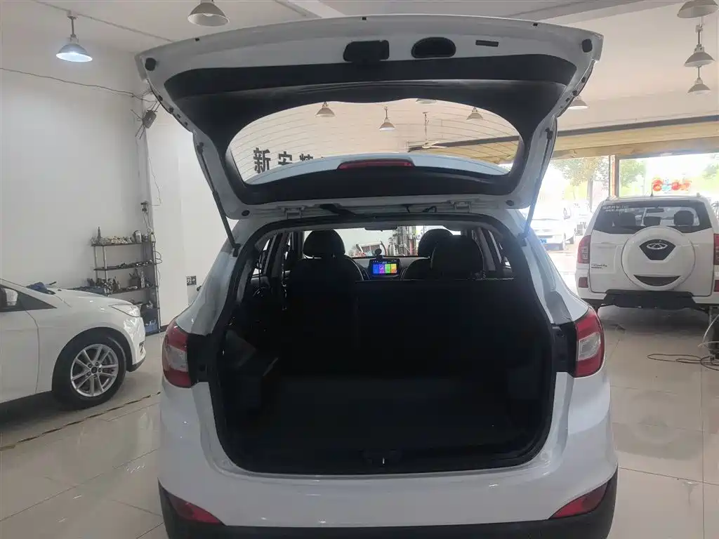 Hyundai ix35 2018 — фото 15