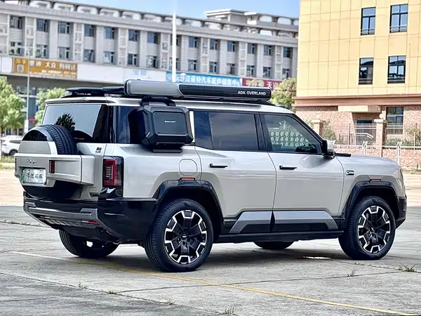 Fangchengbao Leopard 8 2025