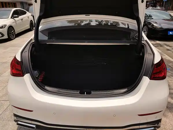 Mercedes-Benz C-Class 2026