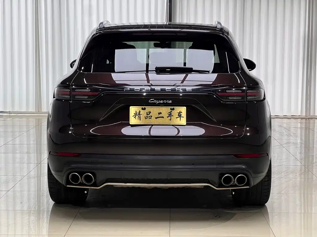Porsche Cayenne 2018 — фото 7