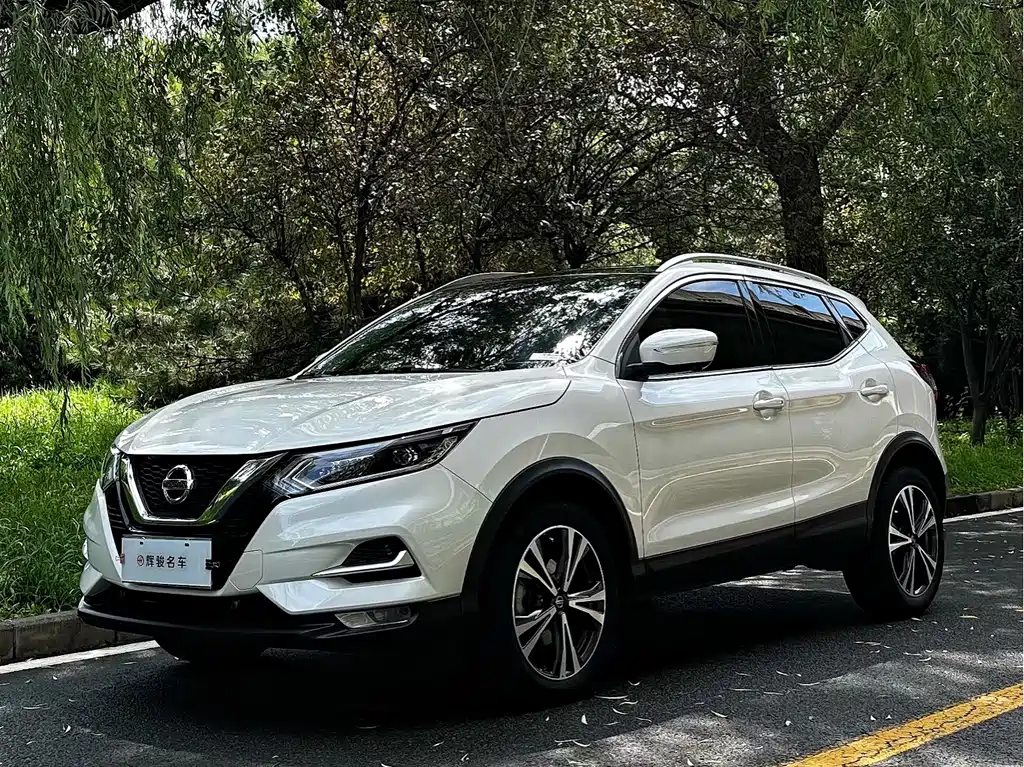 Nissan Qashqai 2022 — фото 1