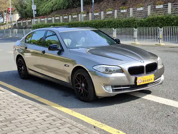 BMW 5 Series 2011