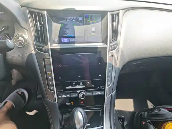 Infiniti Q50L 2017