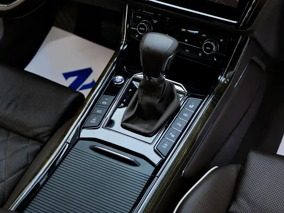 Volkswagen Phideon 2019 — фото 22