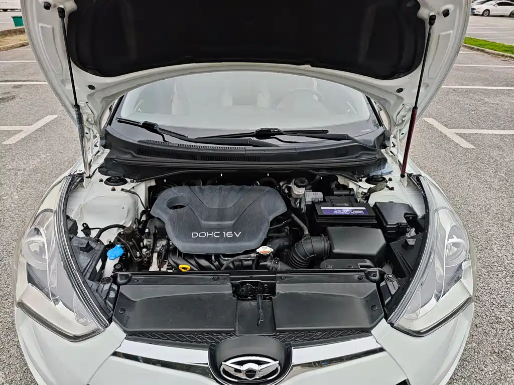 Hyundai Veloster 2015 — фото 29
