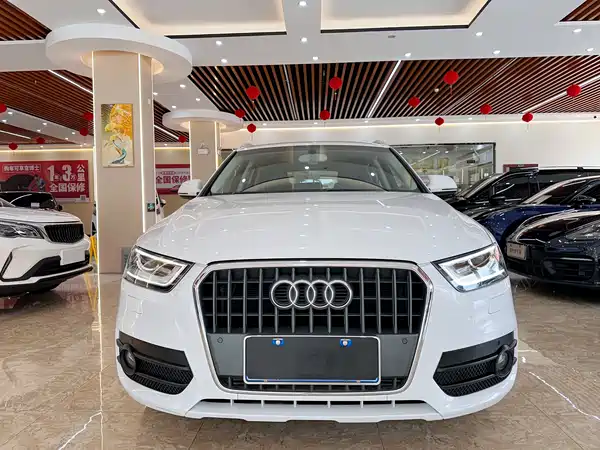 Audi Q3 2015