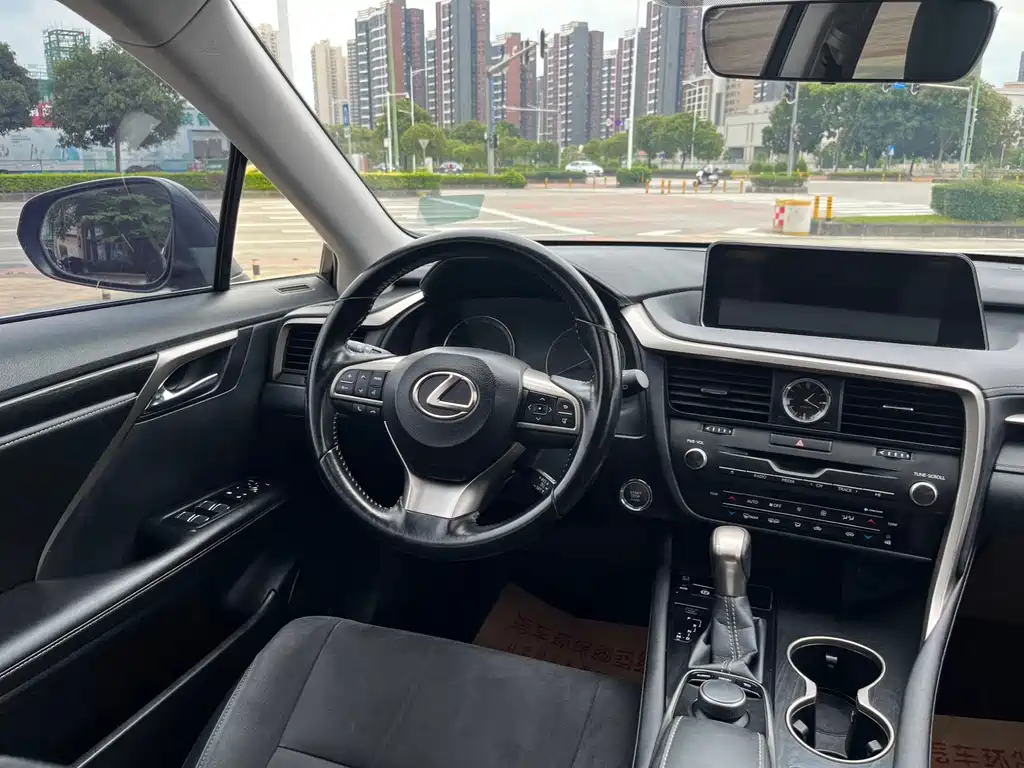Lexus RX 2017 — фото 10