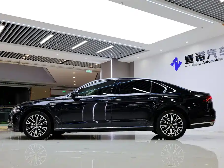 Volkswagen Phideon 2019 — фото 3
