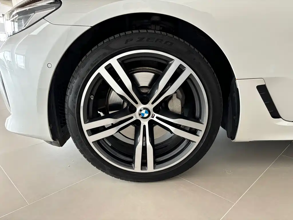 BMW 6 Series GT 2023 — фото 5