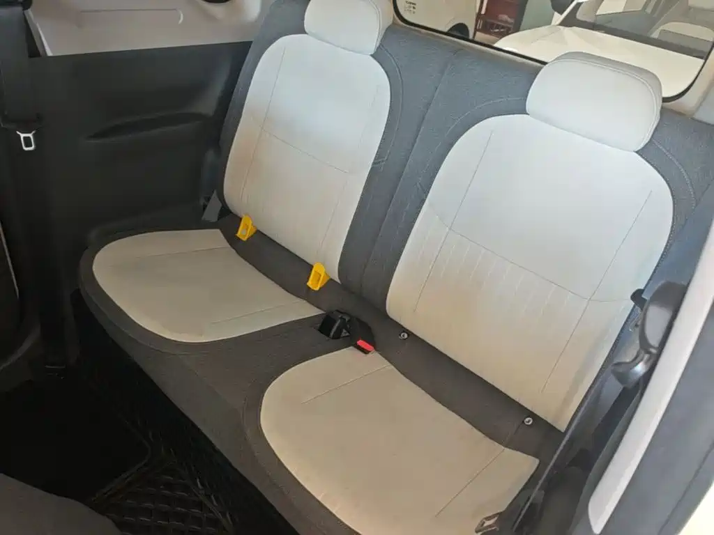 Geely Galaxy Panda 2025 — фото 17