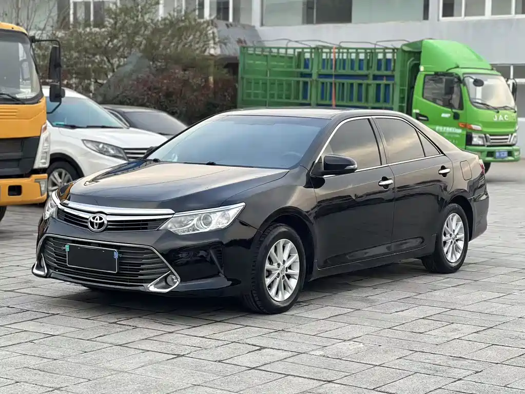 Toyota Camry 2016